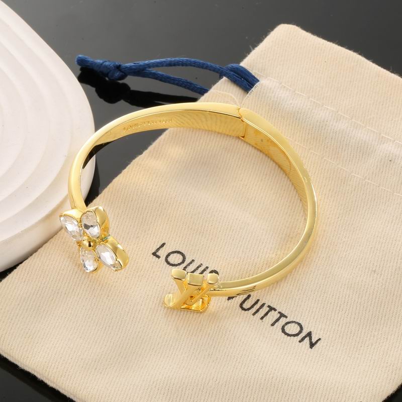 LV Bracelet 04yxh62